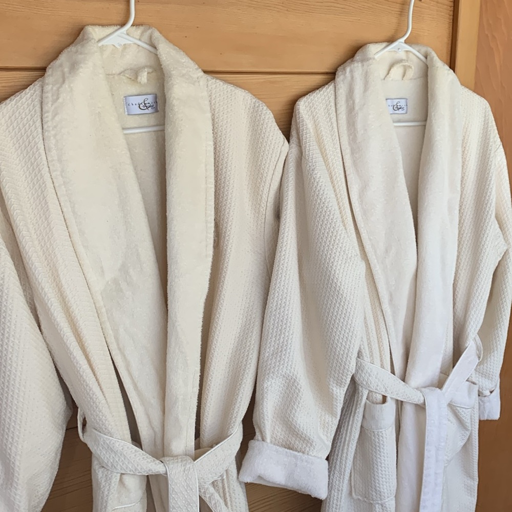 5 Star Hotel Plush Robes- Ivory. One size.